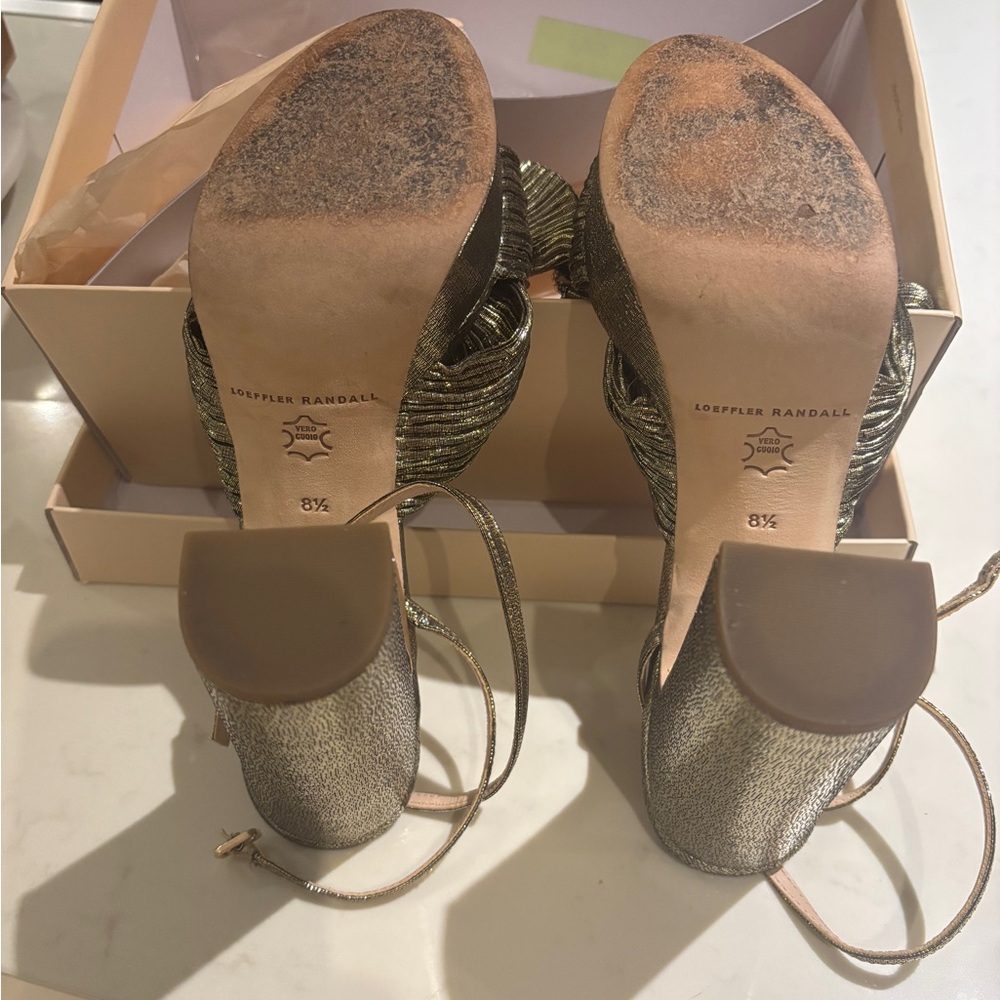 Loeffler Randall Gold Bow Heels - Picture 10 of 15